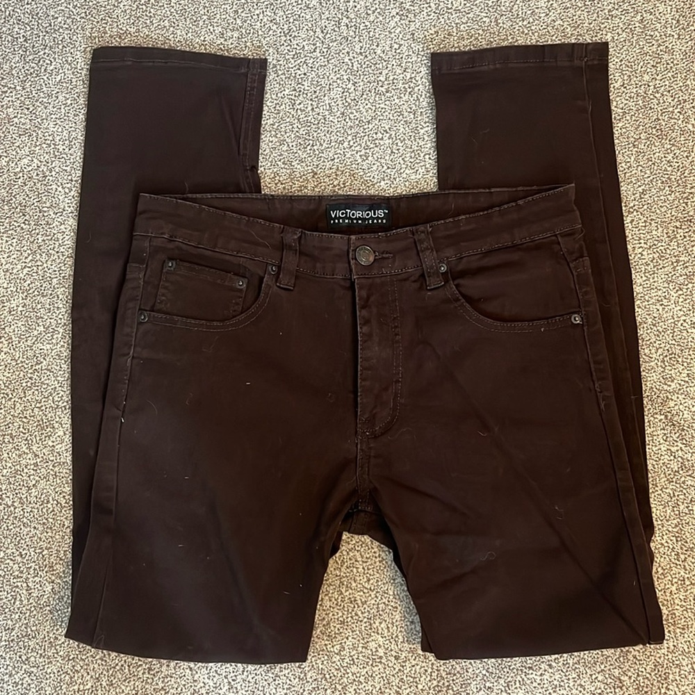 Victorious Men’s Slim Straight Jeans